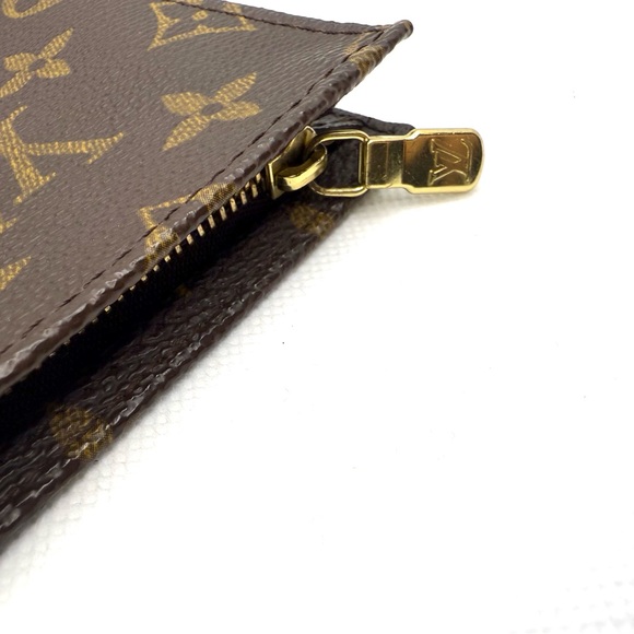 Louis Vuitton Monogram Toiletry Pouch - Picture 8 of 10